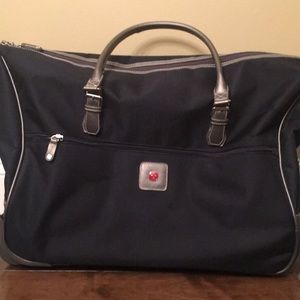 Swissgear women’s carryon bag